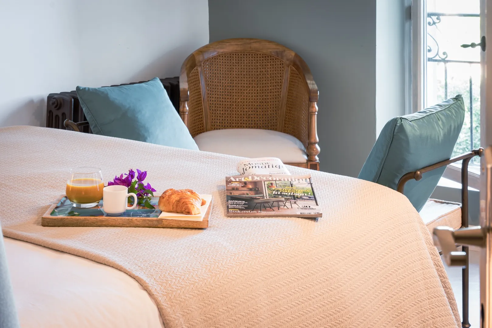 Breakfast tray and reading chair in Bedroom 5